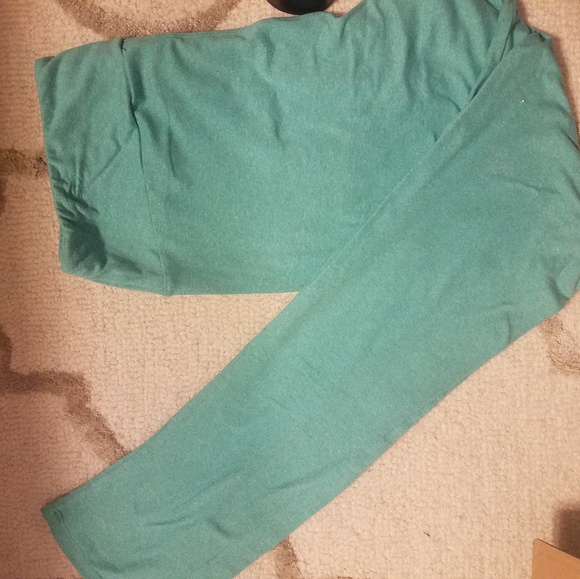 Lularoe T&C leggings - Picture 2 of 8